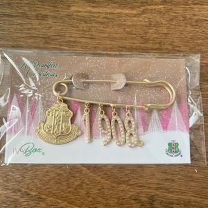 1908 Pearl Broach Brand New, Alpha Kappa Alpha